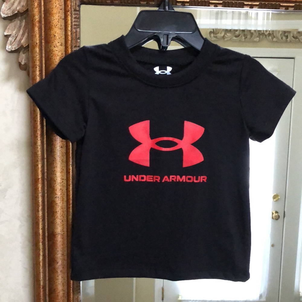 NWOT Boy’s Under Armour t-shirt.  Size 12 month.  Black with red.